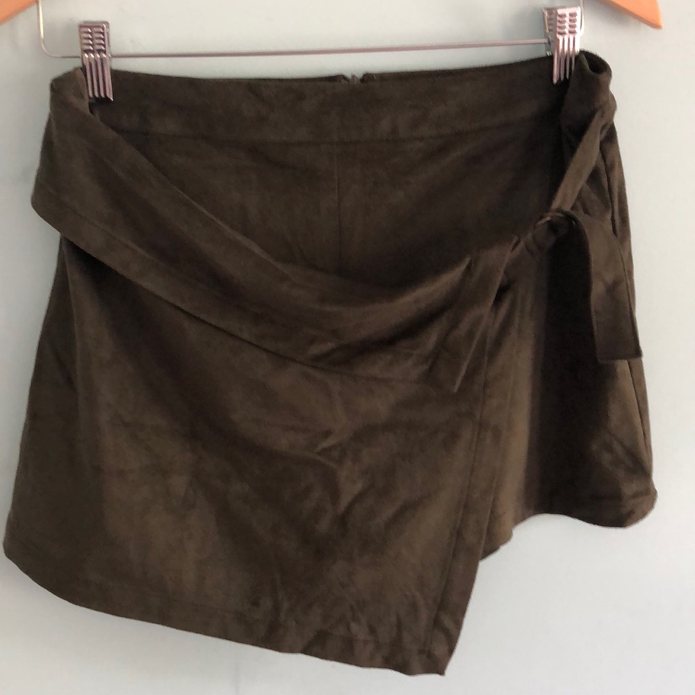 suede army green skort